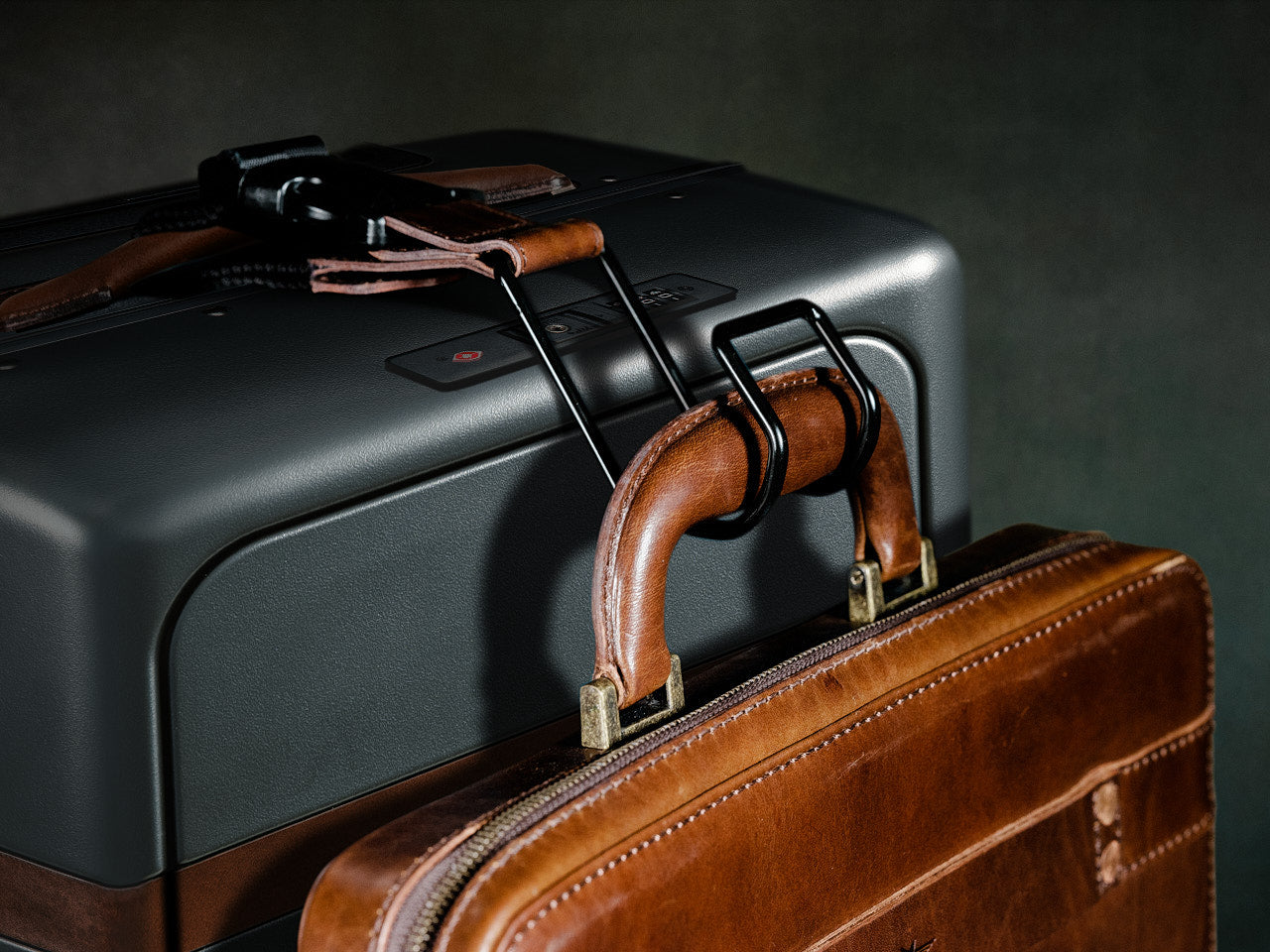 Luggage Connector