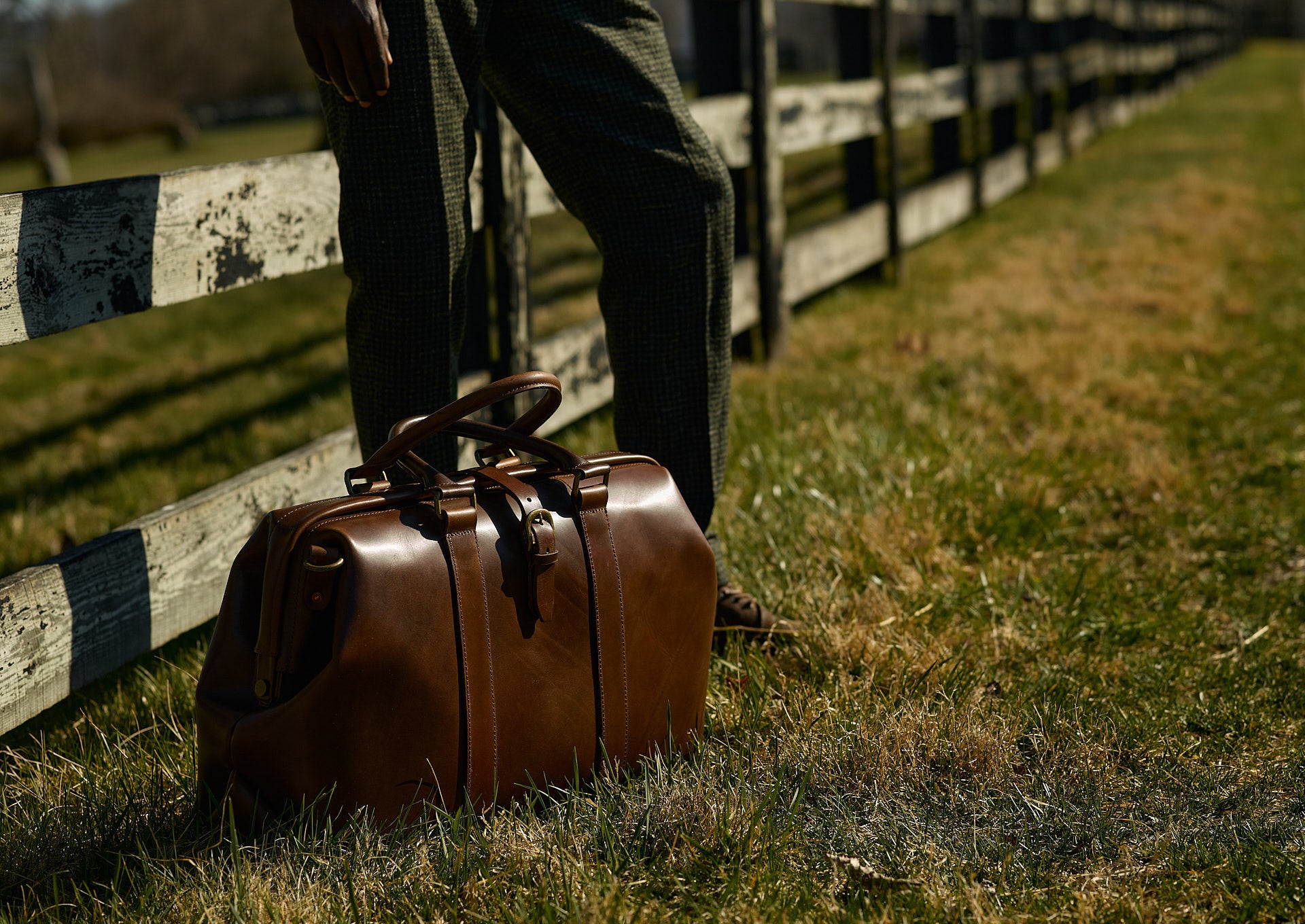 Vintage Leather Gladstone Satchel Bag Straps Luggage Suitcase