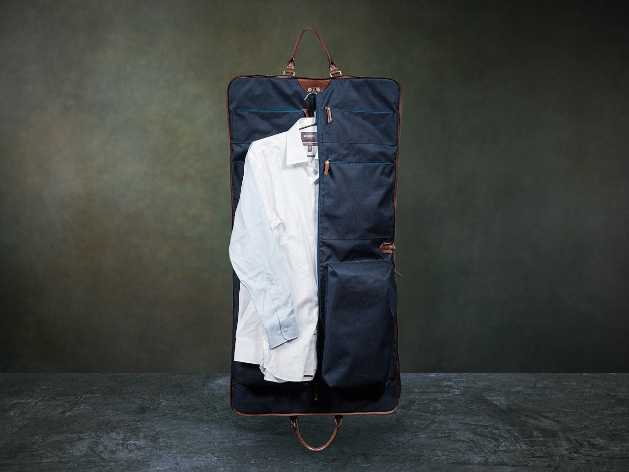 How to Choose the Material of Garment Cover Bag - Newstep